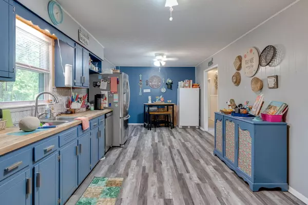 Crossville, TN 38555,295 Ivanhoe LN