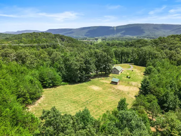 Whitwell, TN 37397,819 Pickett Cross RD