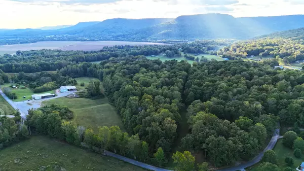 912 Jones Crossing RD, Whitwell, TN 37397