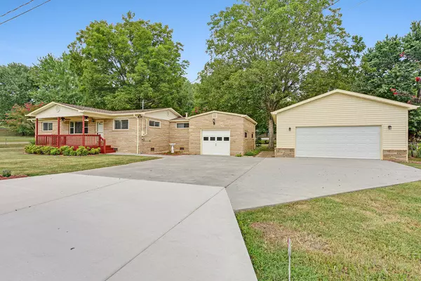 286 Collins St. ST, Spring City, TN 37381