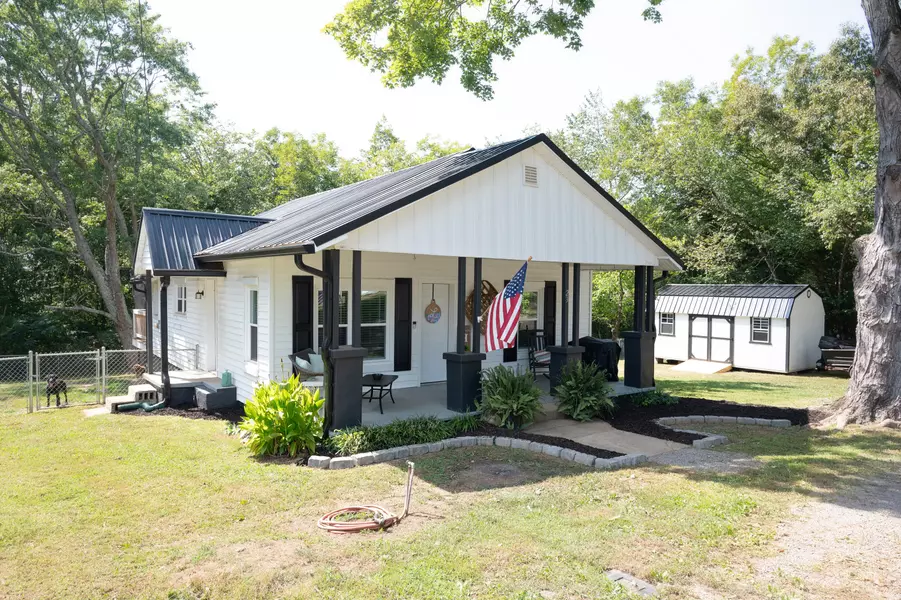 23 Melrose AVE, Englewood, TN 37329