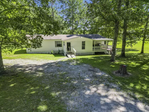 Pikeville, TN 37367,214 Hugh Allison RD