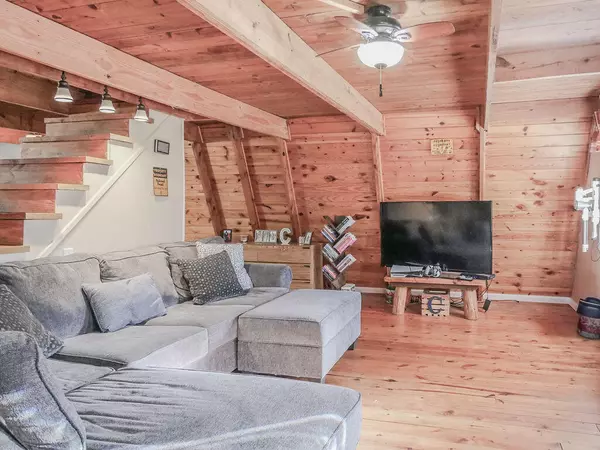 Tellico Plains, TN 37385,120 Mason Road