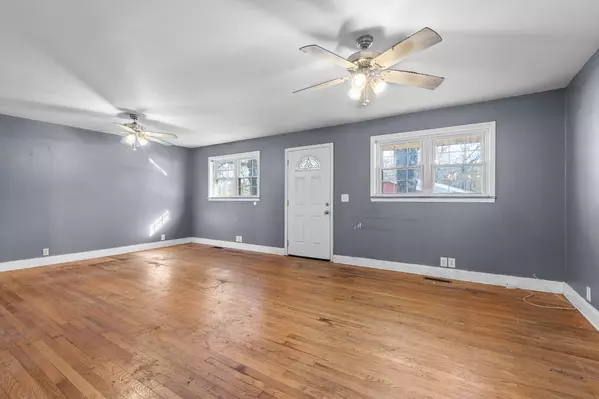 Benton, TN 37307,140 Poplar ST