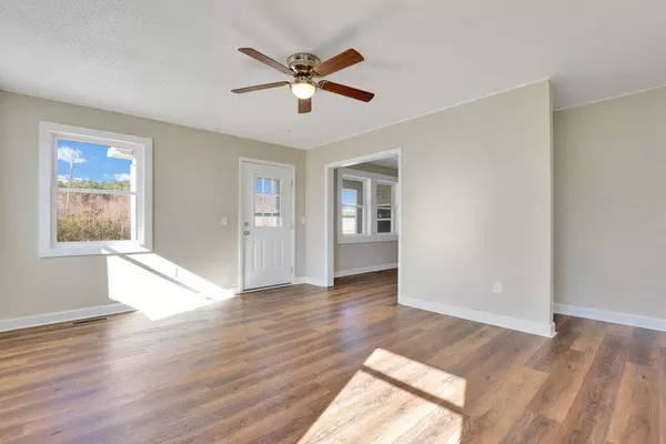 Spring City, TN 37381,1805 New Lake RD