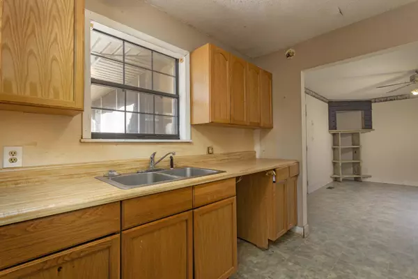 Dunlap, TN 37327,617 Herron RD