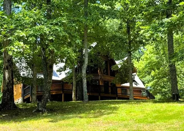 150 Harrison Mill Road, Benton, TN 37307