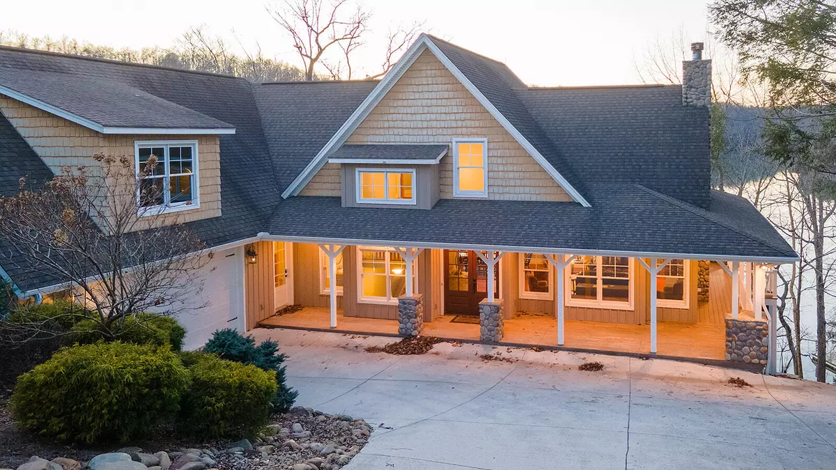 Jacksboro, TN 37757,627 Windsor LN