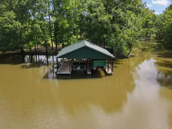 Dayton, TN 37321,396 Brinkmeier LN