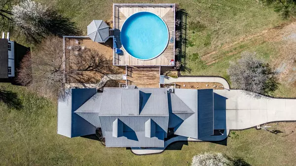 Dunlap, TN 37327,361 River DR