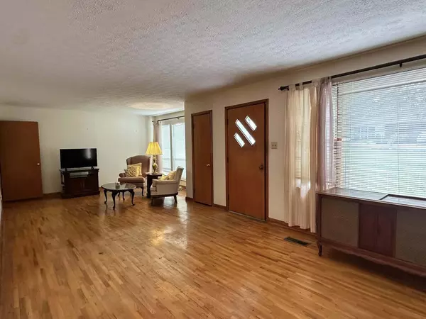 Kingston, TN 37763,400 W Ridgecrest DR