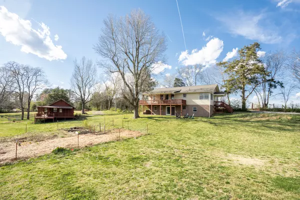 Delano, TN 37325,121 Delano Cemetary RD