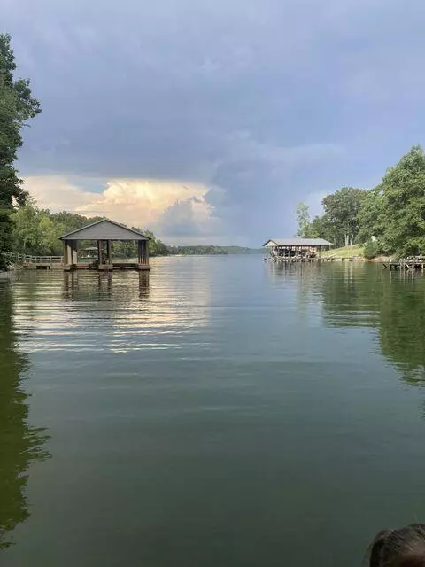 Spring City, TN 37381,436 Oak Hills DR