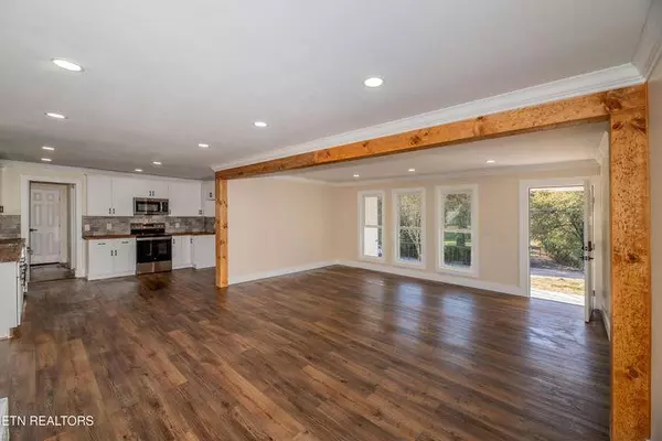 Harriman, TN 37748,533 Bluff Pointe RD