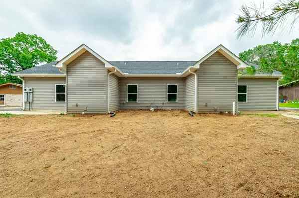 Hixson, TN 37343,4718 Metro Park LN