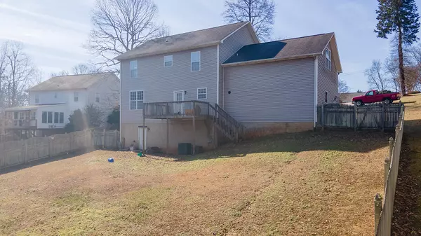 Clinton, TN 37716,123 Carson PL