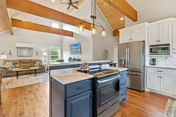 Riceville, TN 37370,537 County Road 29