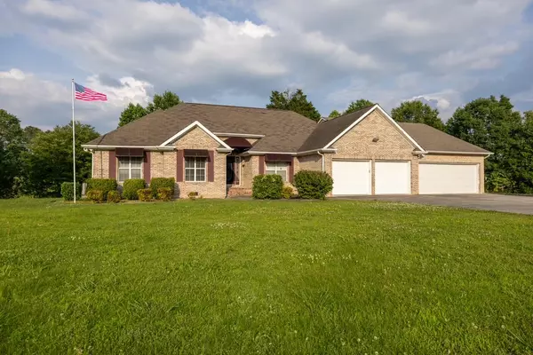 114 County Road 1153, Riceville, TN 37370