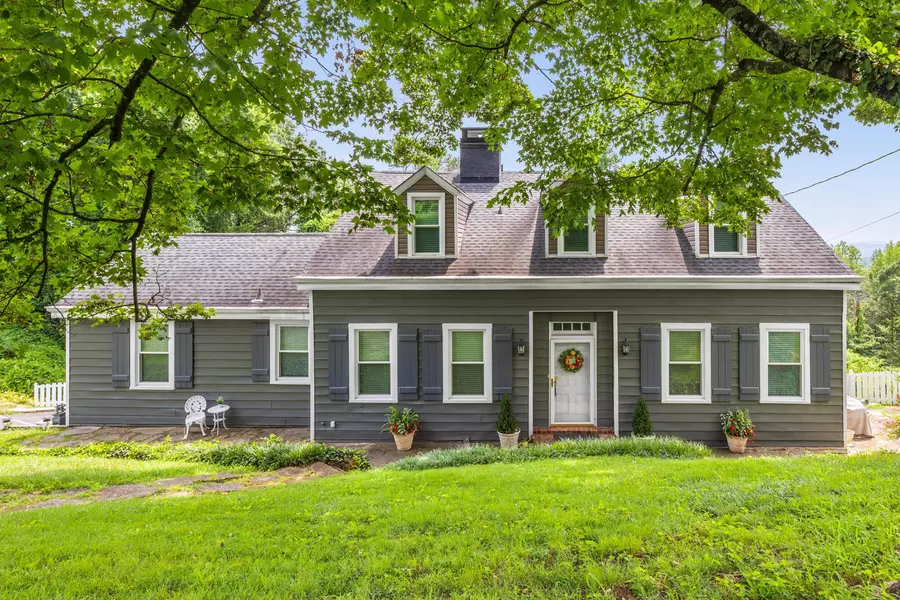 484 E View DR, Chattanooga, TN 37404