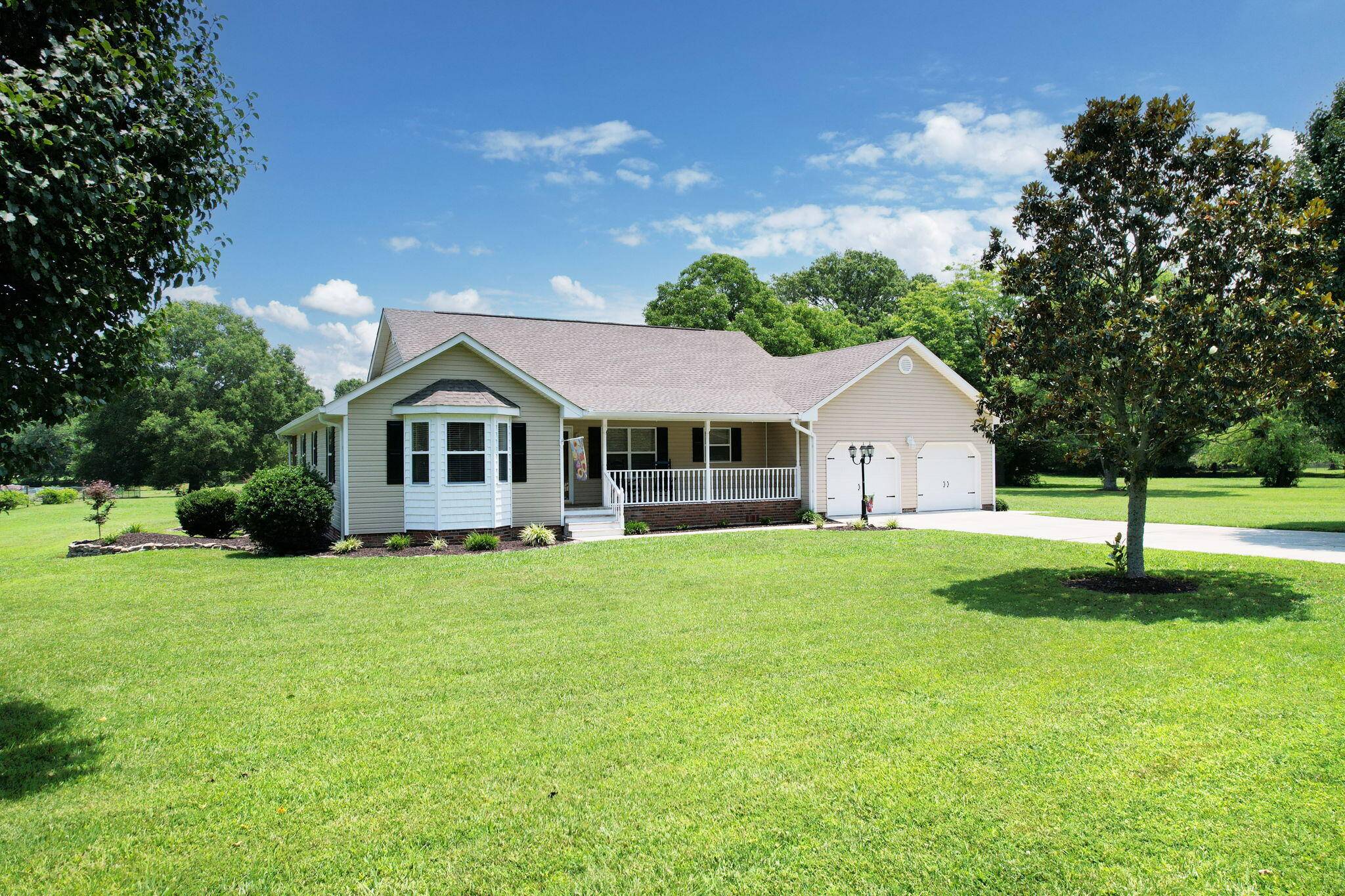 135 Charles CIR SE, Cleveland, TN 37323
