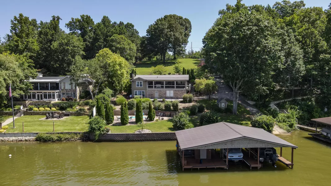 1051 Hiwassee CIR, Decatur, TN 37322