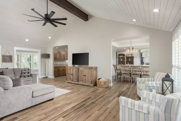 Charleston, TN 37310,305 River Pointe CIR NE