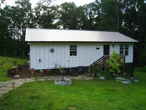 1566 Sugar Creek RD, Crandall, GA 30711