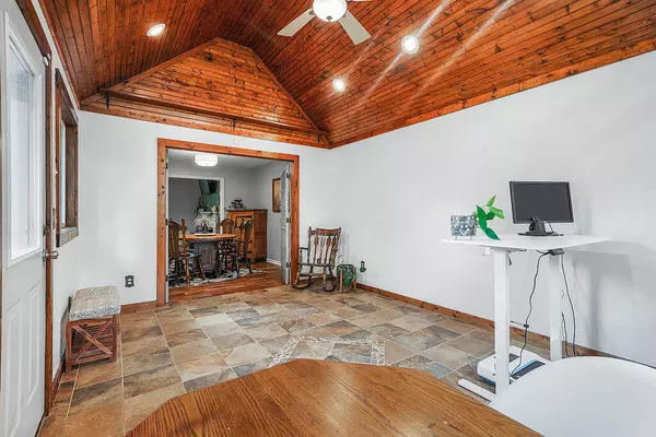 Soddy-daisy, TN 37379,1530 Ribbonwood DR