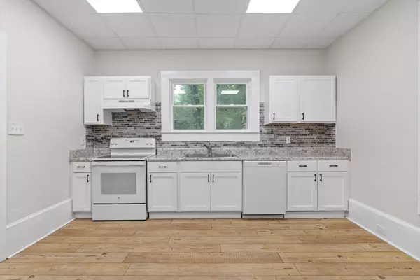 Rome, GA 30161,11 Pine ST NE