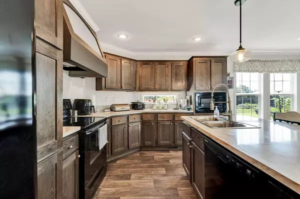 Sweetwater, TN 37874,270 County Road 312