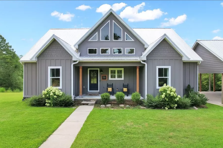 1151 Welcome Valley RD, Benton, TN 37307