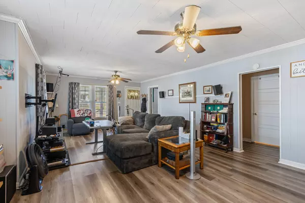 Etowah, TN 37331,715 5th ST