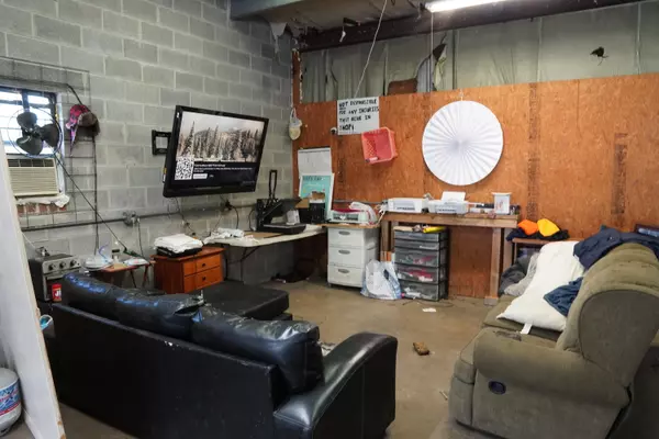 Englewood, TN 37329,3302 Highway 411 N N