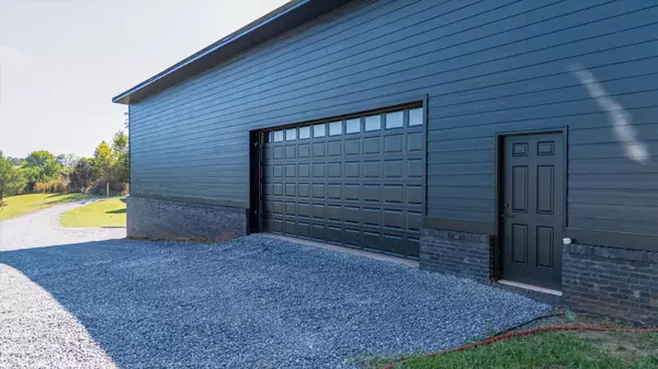 173 Ogle DR, Sweetwater, TN 37874