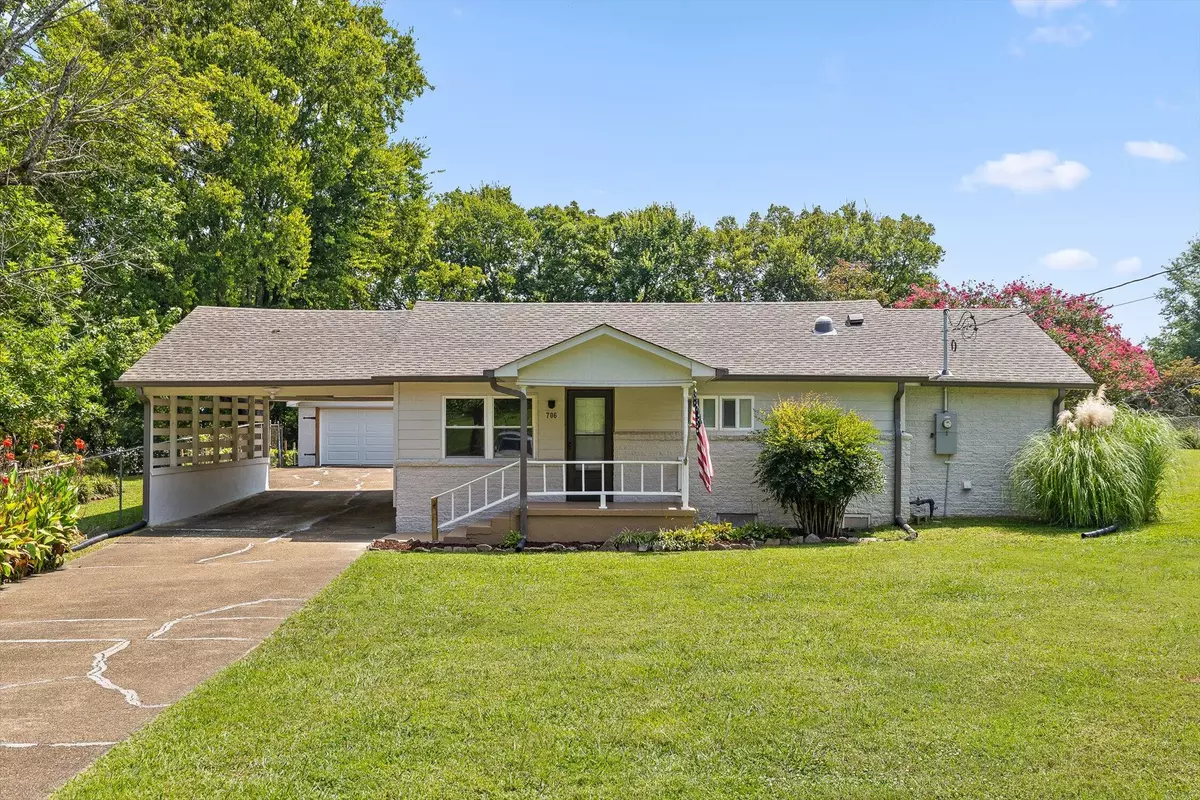 Chattanooga, TN 37419,706 Ogrady DR