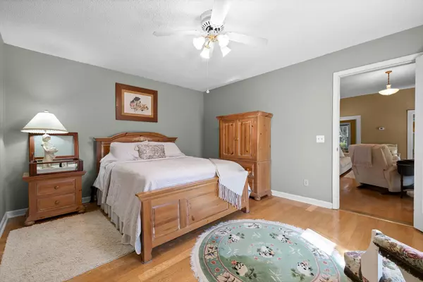 Apison, TN 37302,10527 E Brainerd RD