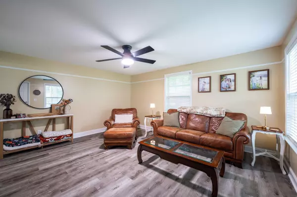 Rossville, GA 30741,75 Mccraw ST