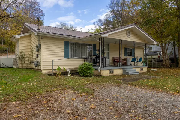 Athens, TN 37303,1618 Hogan Street