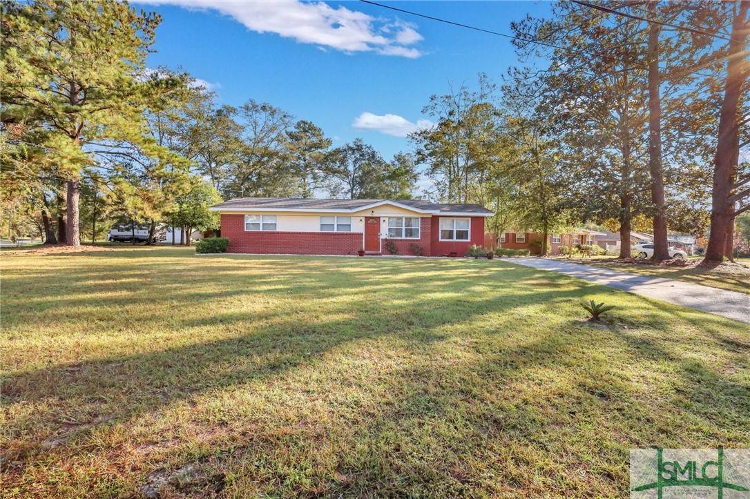 Jesup, GA 31546,961 Seven Oaks RD