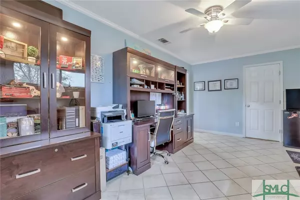 733 Dyches DR Savannah, GA 31406