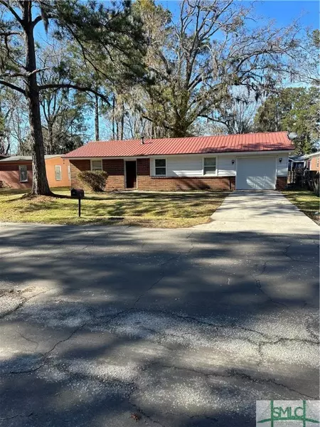305 Chatham Villa DR, Garden City, GA 31408