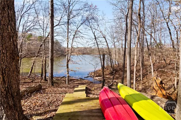 Lavonia, GA 30553,78 View Point PL