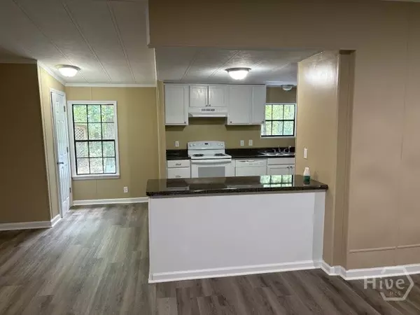 Hull, GA 30646,534 Sawdust RD