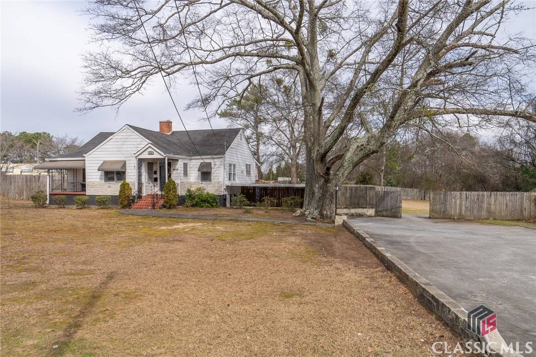 4404 Lawrenceville, Loganville, GA 30052