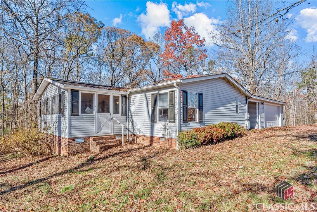 853 Adams Duncan RD, Hull, GA 30646
