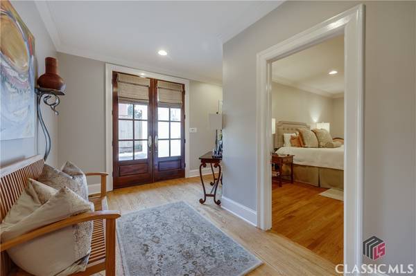 577 Cloverhurst AVE W, Athens, GA 30606