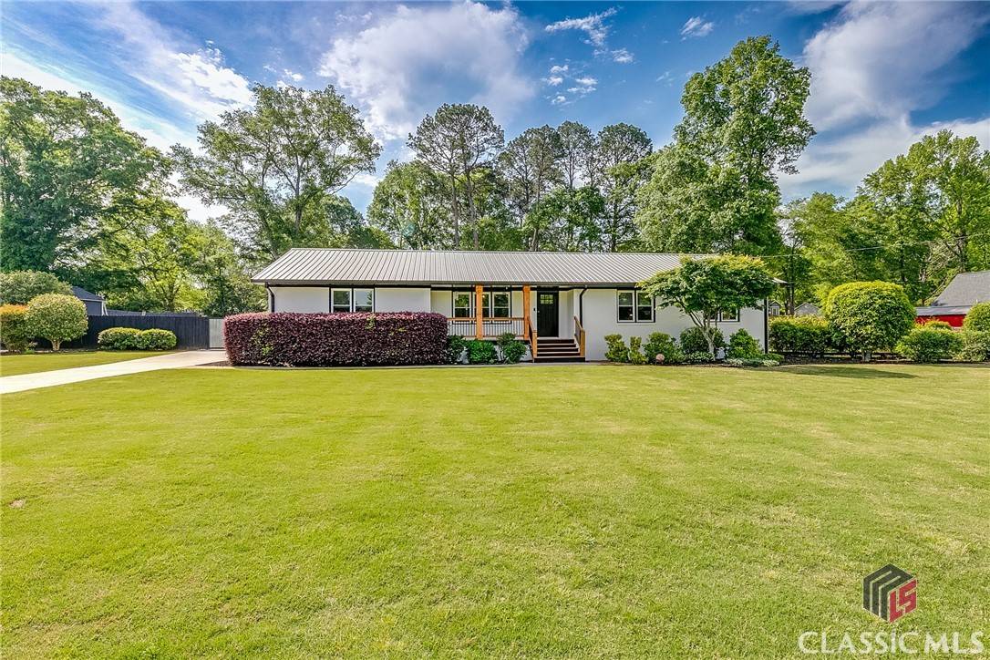 17 Spring CIR, Watkinsville, GA 30677