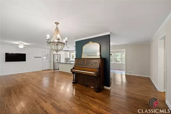 Athens, GA 30606,504 Lullwater RD