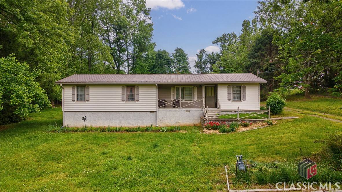8270 Pendergrass RD, Hoschton, GA 30548