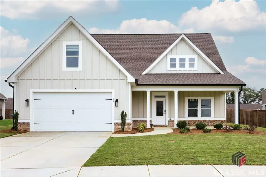37 Richmond DR, Statham, GA 30666